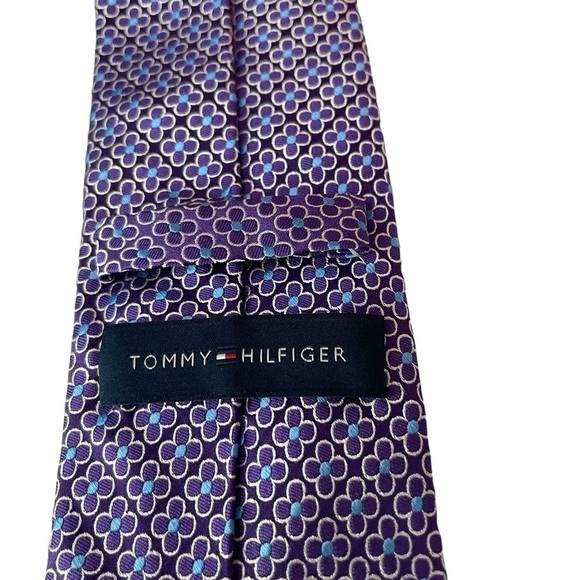 Tommy Hilfiger Men’s Tie 100% Silk 59 inches X 3 inches Made in china - Picture 3 of 6
